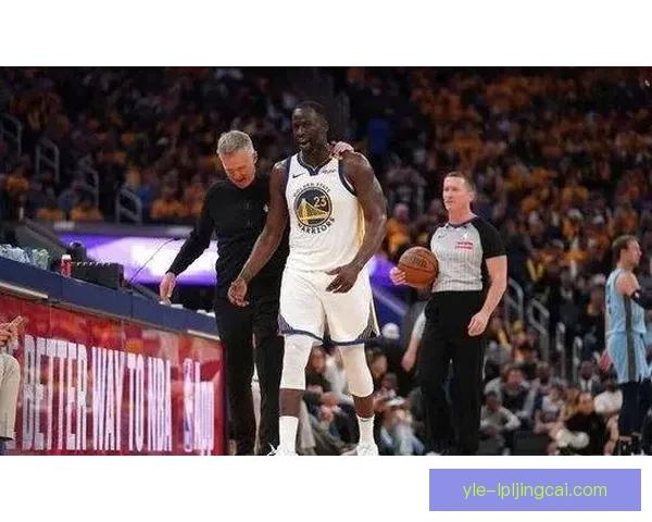 勇士八人上双轻取灰熊理查德耀